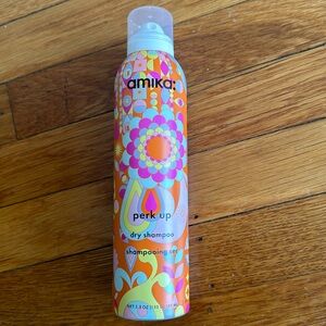 Amika Perk Up dry shampoo